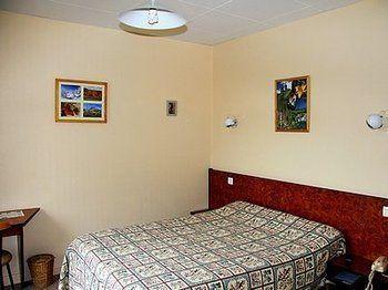Les Chemins Francis - Modern Hotel Bagnols-les-Bains Esterno foto
