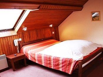 Les Chemins Francis - Modern Hotel Bagnols-les-Bains Esterno foto